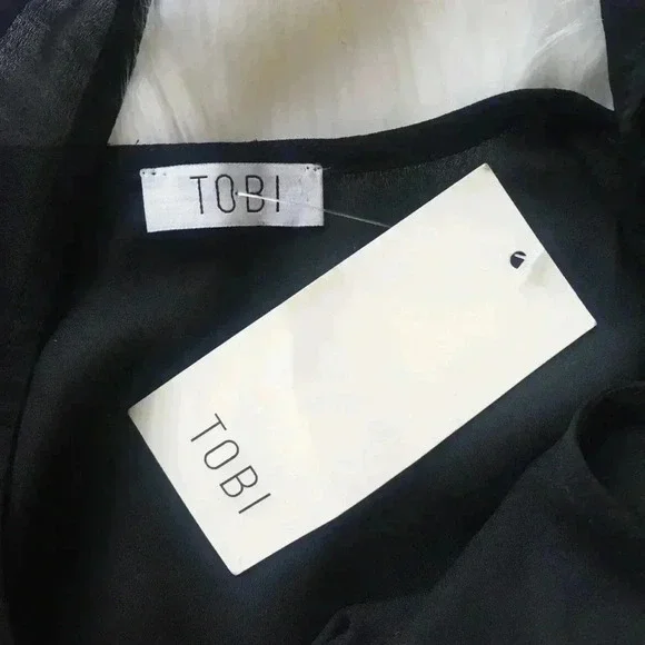 NWT Tobi Black Dress with Open Back - Picture 4 of 6
